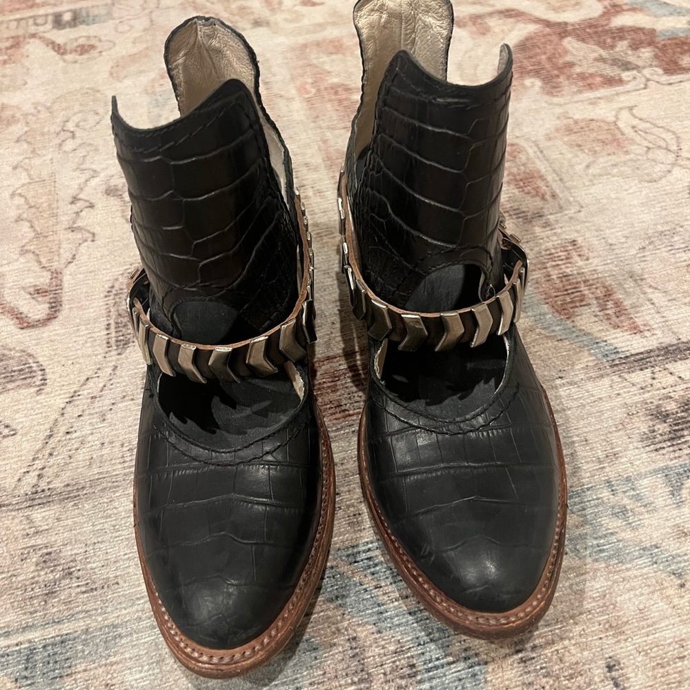 Freebird sz 8 great condition.